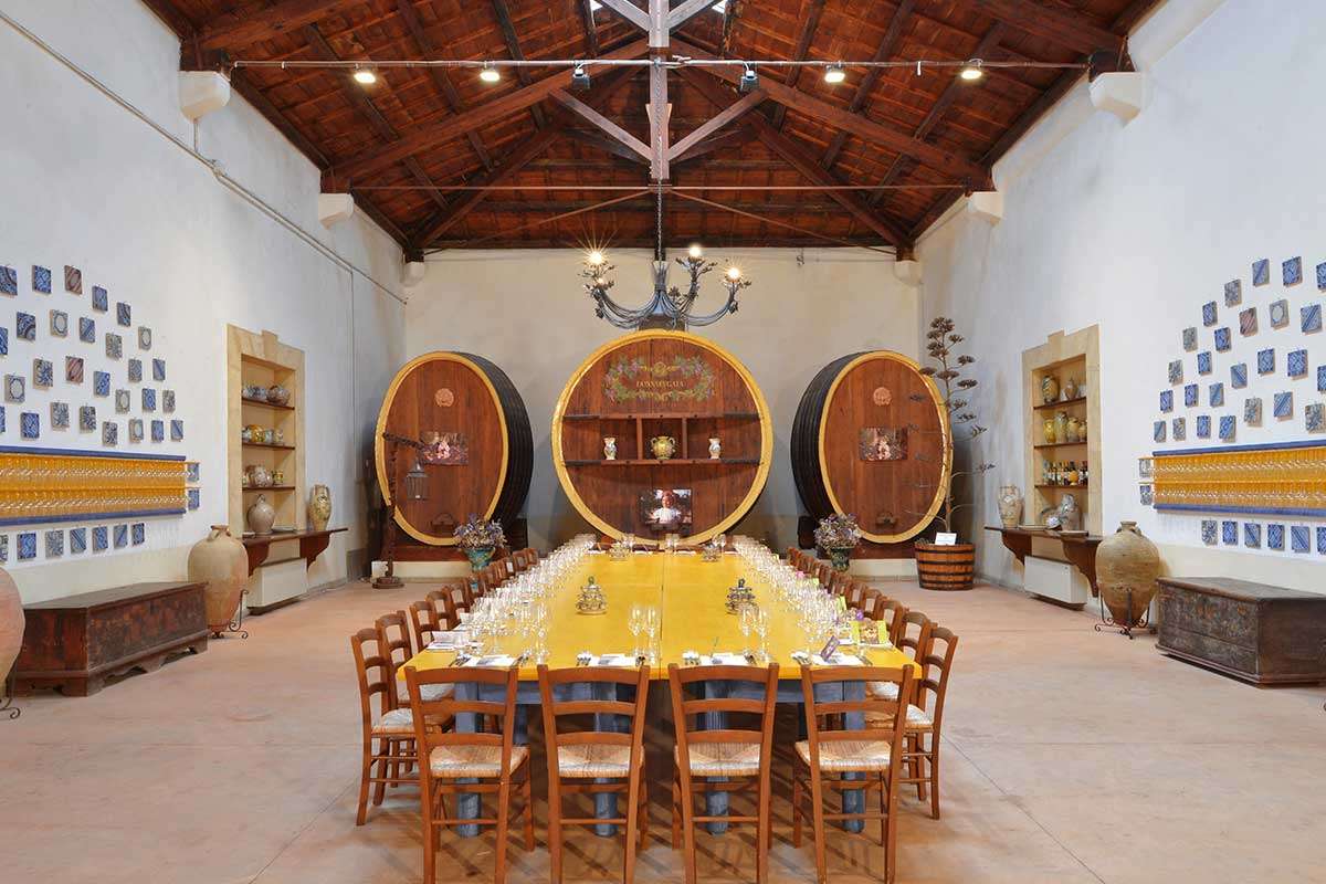 Cantine Marsala: visita alle cantine storiche di Donnafugata e degustazione vini